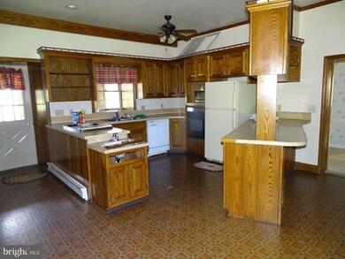 4901 Quarry Rd, Greencastle, PA 17225 - photo 6