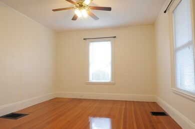 120 Farwell St unit 1, Newtonville, MA 02460 - photo 6