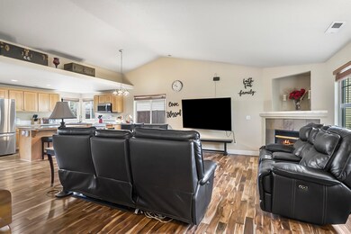 20655 Cherry Tree Ln, Bend, OR 97702 - photo 3