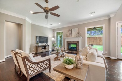 10035 Valley Forge Dr, Houston, TX 77042 - photo 4