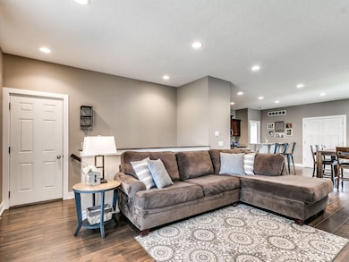 1423 Linn St-20