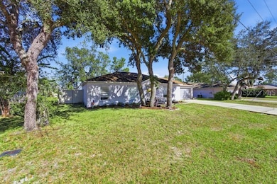 8 Rolling Fern Place, Palm Coast, FL 32164 - photo 3