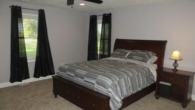 2331 N Court St, Circleville, OH 43113 - photo 6