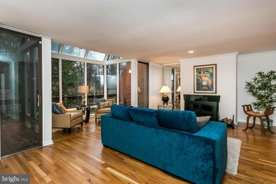 8 Malibu Ct, Towson, MD 21204 - photo 4