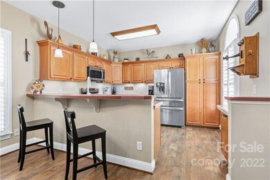 16 N Willow Brook Dr, Asheville, NC 28806 - photo 2