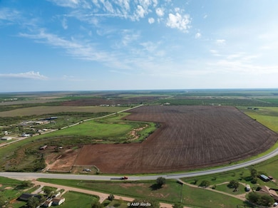 8975 Co Rd 103, Hamlin, TX 79520 - photo 6