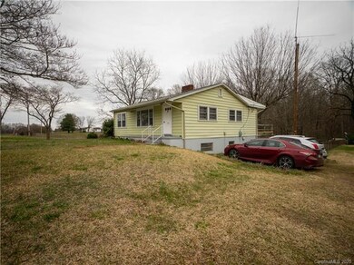 126 Martin Ln, Statesville, NC 28625 - photo 3