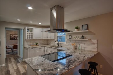 2651 Brandon Rd Upper-large-011-45-Kitch