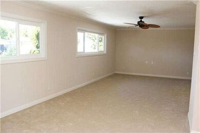 Newer windows, crown and base mouldings, smooth ce