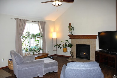 8900 Butterfly Ln, Manhattan, KS 66502 - photo 2