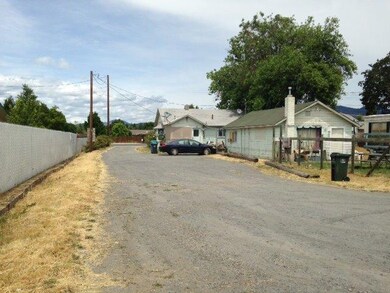 2149 Redwood Ave, Grants Pass, OR 97527 - photo 5