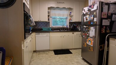 165 Lakeside Ln, Gaffney, SC 29340 - photo 5