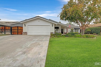 7104 Copper Creek Way unit A, Bakersfield, CA 93308 - photo 4