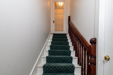 12 Humboldt St unit 3, Cambridge, MA 02140 - photo 4