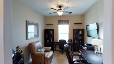 Office/Den/Flex Space
