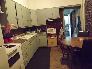 306 N 12th St, Allentown, PA 18102 - photo 6