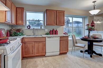 6515 W Ridgecreek Dr, Missouri City, TX 77489 - photo 5