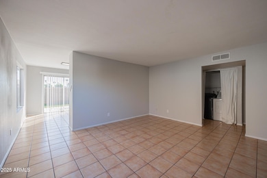 2135 S Dorsey Ln, Tempe, AZ 85282 - photo 4