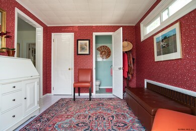 351 Marshland Ct, Troy, NY 12180 - photo 3