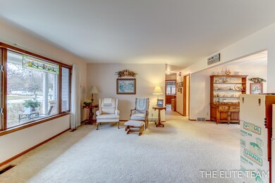 672 Birchwood Ct SE, Lowell, MI 49331 - photo 5