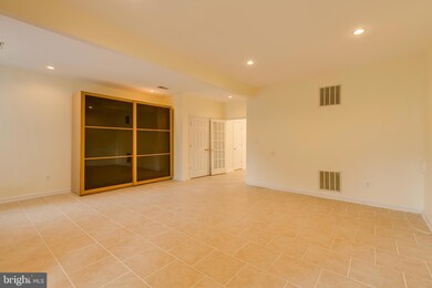 20445 Doncaster Terrace, Sterling, VA 20165 - photo 6