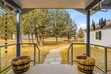 6678 SE Davis Loop, Prineville, OR 97754 - photo 4