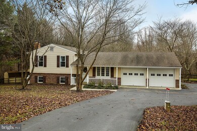 10973 Horseshoe Dr, Frederick, MD 21701 - photo 2
