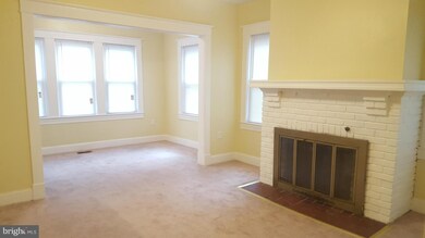 2522 Oakley Ave unit A, Baltimore, MD 21215 - photo 2