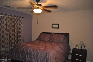 448 Gentry Ln, Mount Washington, KY 40047 - photo 7