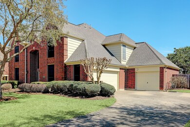 1203 Bob White Dr, Friendswood, TX 77546 - photo 4