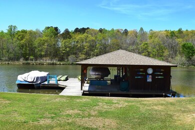 114 Gary Dr NE, Milledgeville, GA 31061 - photo 2