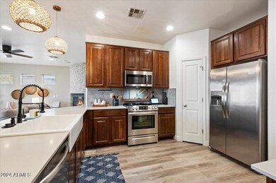 04-Kitchen