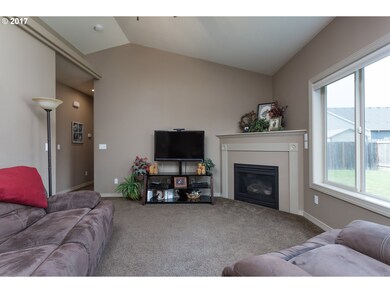 759 Meadowlawn Place, Molalla, OR 97038 - photo 3