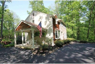 1458 Cornerstone Dr, Pottstown, PA 19465 - photo 4