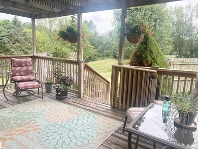 7057 Tarlton Rd, Circleville, OH 43113 - photo 5