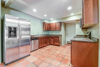 005_Kitchen
