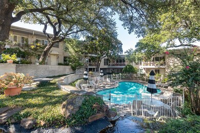 Beautifully maintained pool and patio