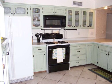 Kitchen Cabinets & Counters !.....77