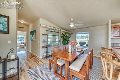 This photo has been virtually staged