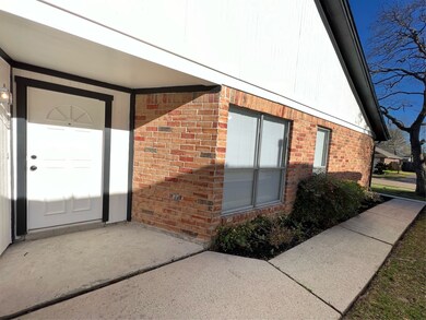 8218 Summertree Dr, Houston, TX 77040 - photo 4