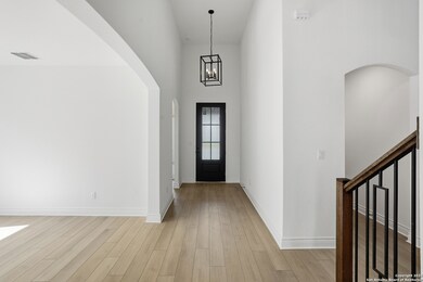 527 Athabaska Trail, New Braunfels, TX 78130 - photo 3