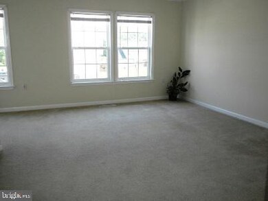 306 Hupps Hill Ct, Strasburg, VA 22657 - photo 2