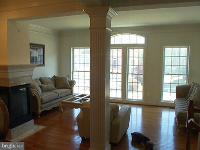 16491 Steerage Cir, Woodbridge, VA 22191 - photo 7