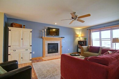 850 Longwood Dr, Oregon, WI 53575 - photo 5