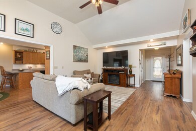 515 N Hightower Ave, Nixa, MO 65714 - photo 2