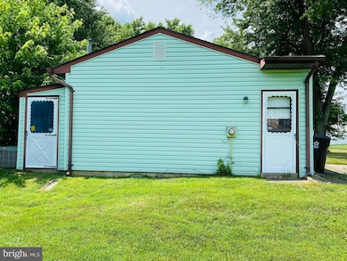 200 Diane Ave, Delran, NJ 08075 - photo 6