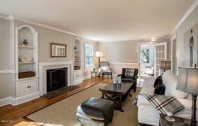 Living room 2