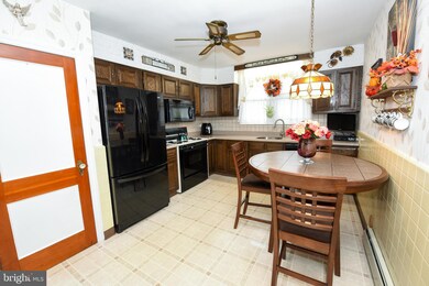 3312 Sheffield Ave, Philadelphia, PA 19136 - photo 2