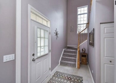 2221 Sunrise Cir unit 2, Aurora, IL 60503 - photo 3