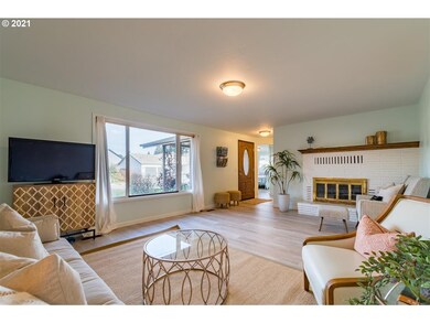 214 Grizzly Ave, Eugene, OR 97404 - photo 4